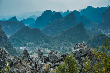 有关三国演义中故事情节的成语、歇后语