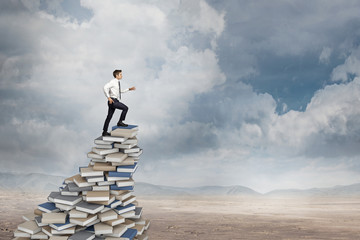 中国人民解放军三十八位现役上将名单有哪些？