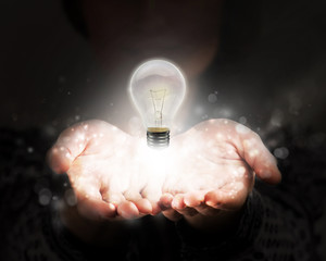 传媒十大龙头股都有哪些？