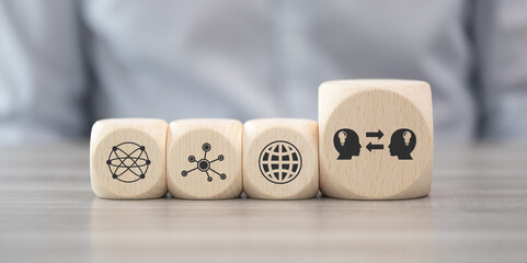 子衿的拼音版？