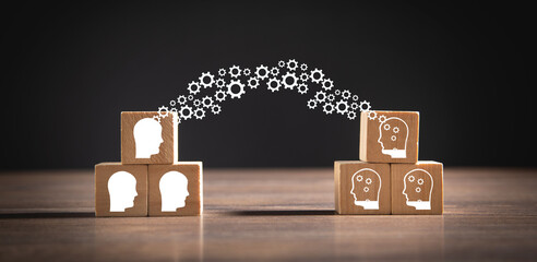 我像个孤独患者自我拉扯是什么歌